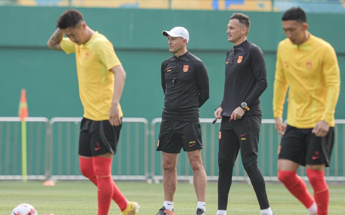 国足新任主帅米卢蒂诺维奇,国足主帅米卢最新消息