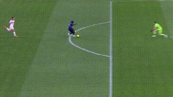 这一年的国米与罗马双线争冠,意甲第3轮桑普多利亚对罗马