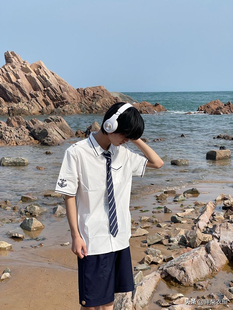 女生制服是叫jk吗 (女生叫jk制服叫什么)