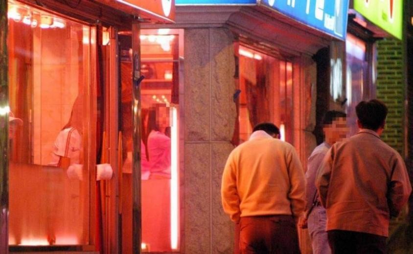 韩国色情业为何如此猖獗?100多万女性受害,打黄18年越打越黄?
