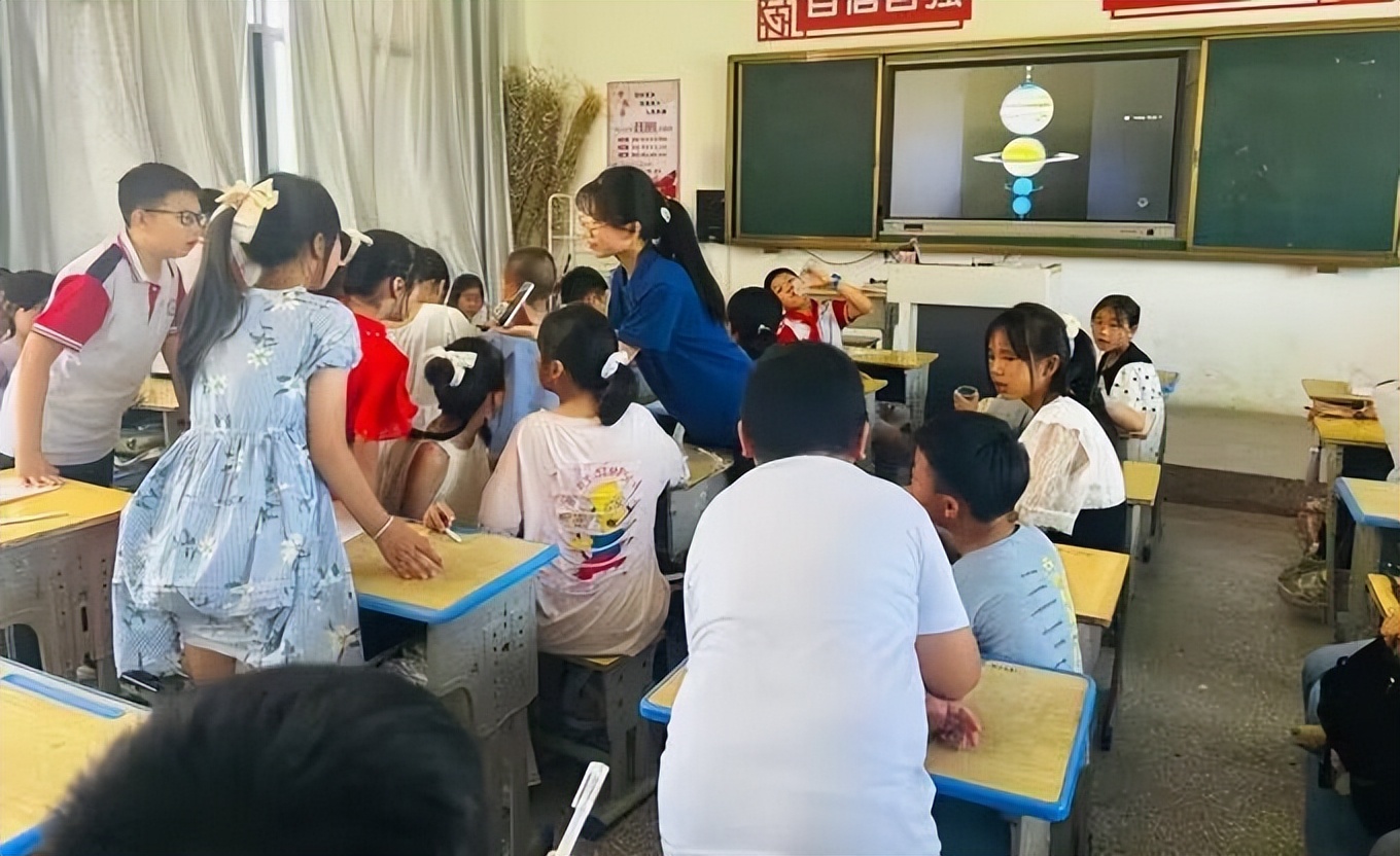 湖北学子三下乡追忆红色印记,湖北学子三下乡基层调研