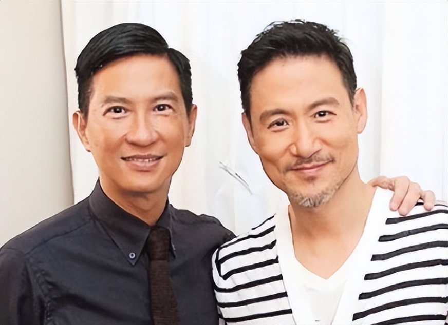 明明是双胞胎却被区别对待电影,明明是双胞胎却被区别对待的电影