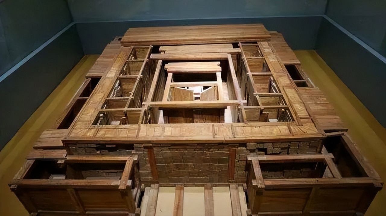 1972年到1974年发现的什么墓,1972年到1974年挖掘的墓