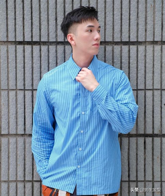 男生头发怎么剪不像锅盖头短发,2022年最流行的发型碎盖男士短发