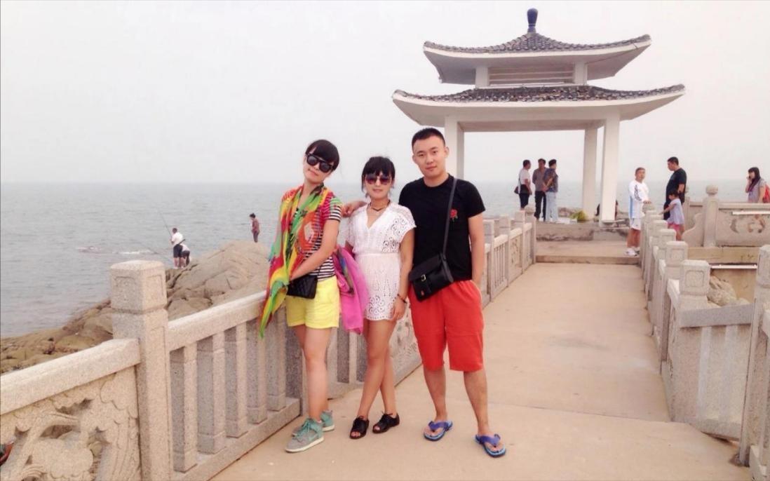 美女安检员婚前意外偏瘫，富二代未婚夫果断离开，靠代购买6套房