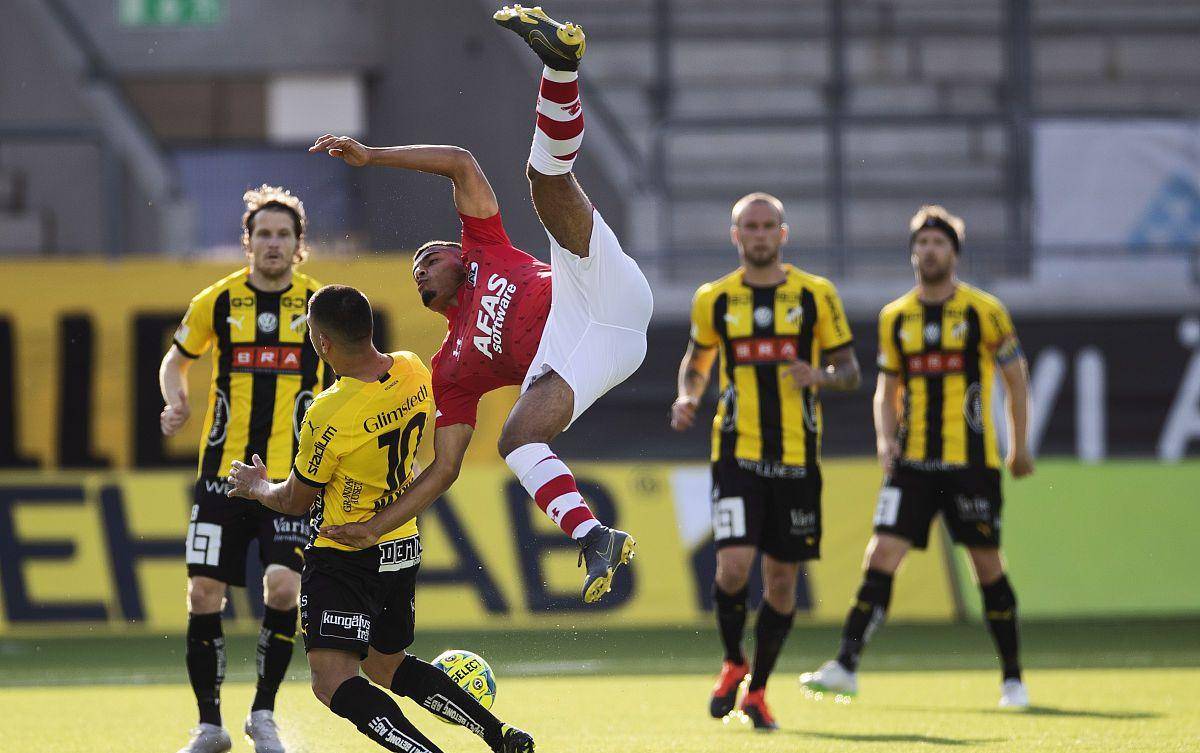 瓦尔贝里vs赫根半全场预测,周一西甲赫塔菲完整版