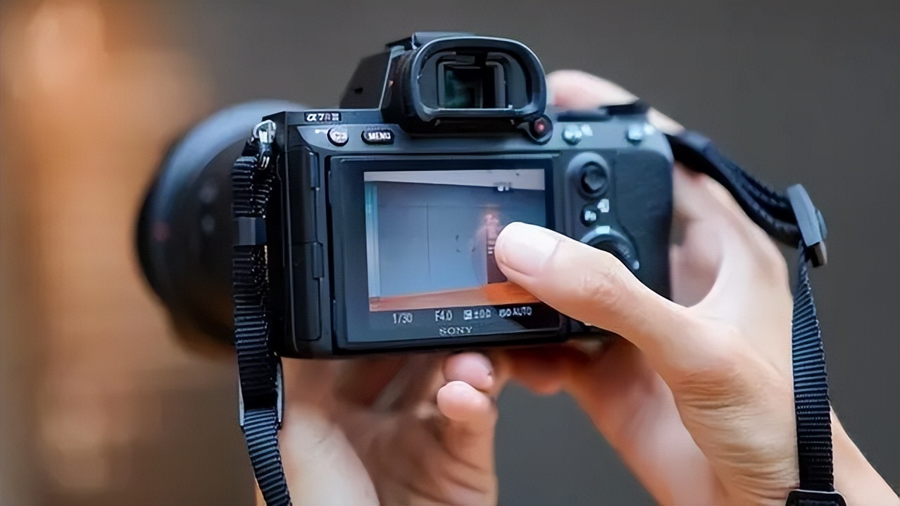 2020预算五千左右的中端单反推荐,两千左右最具性价比的单反