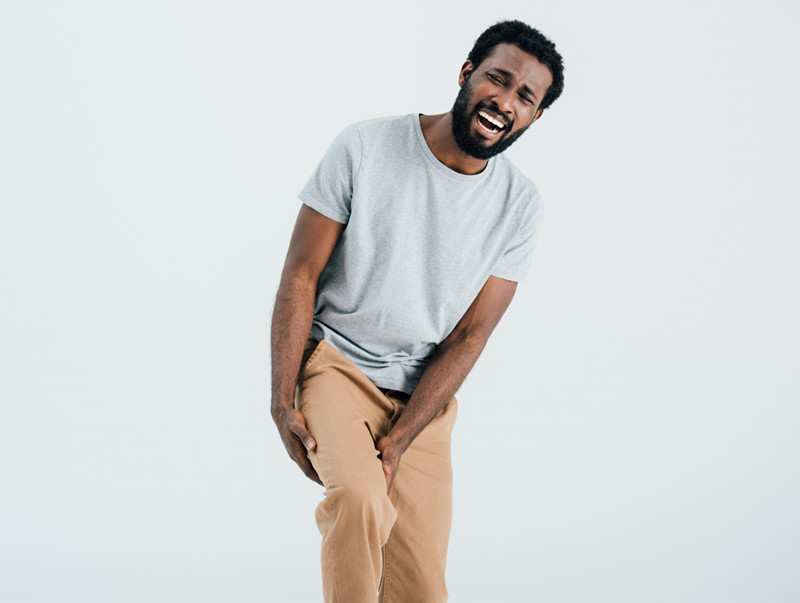 双手双脚发麻针扎似的刺痛感,双脚发麻刺痛是什么病