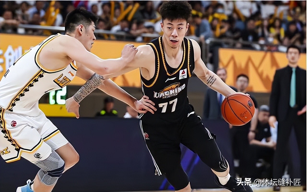 22分大逆转辽宁险胜广东扳成1-1,广厦对辽宁胡金秋受伤动图