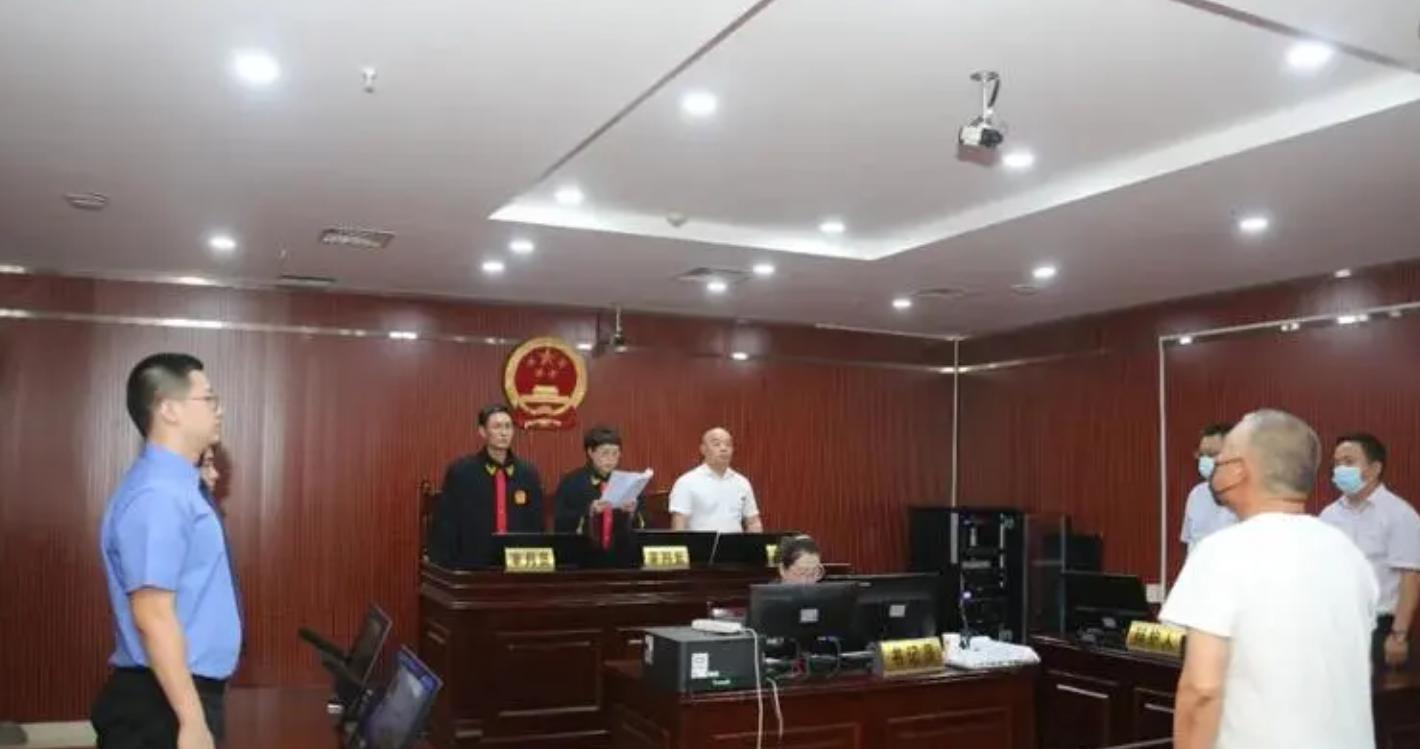 男子贷款392万买房烂尾后拒绝还贷,上海男子买房烂尾不用继续还款