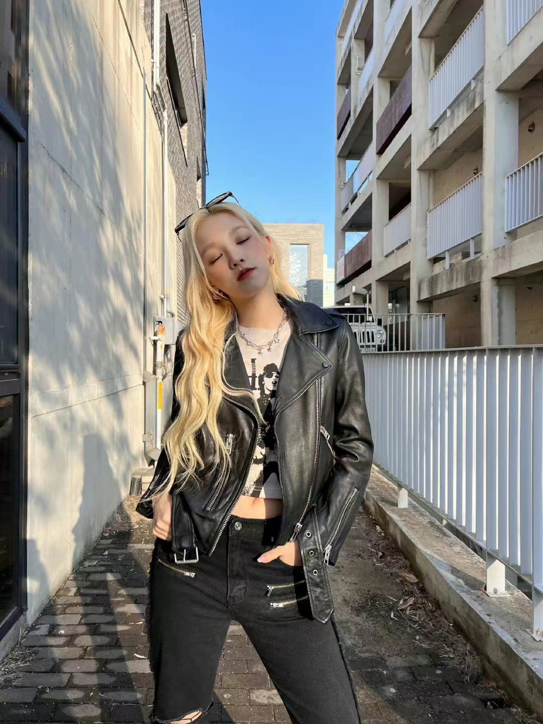 宋雨琦穿皮衣皮裙高筒靴,宋雨琦美人鱼皮衣