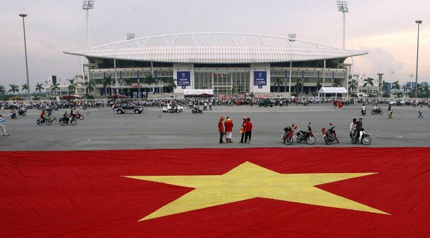 国足惨败越南球迷采访视频,国足越南球迷赛后反应