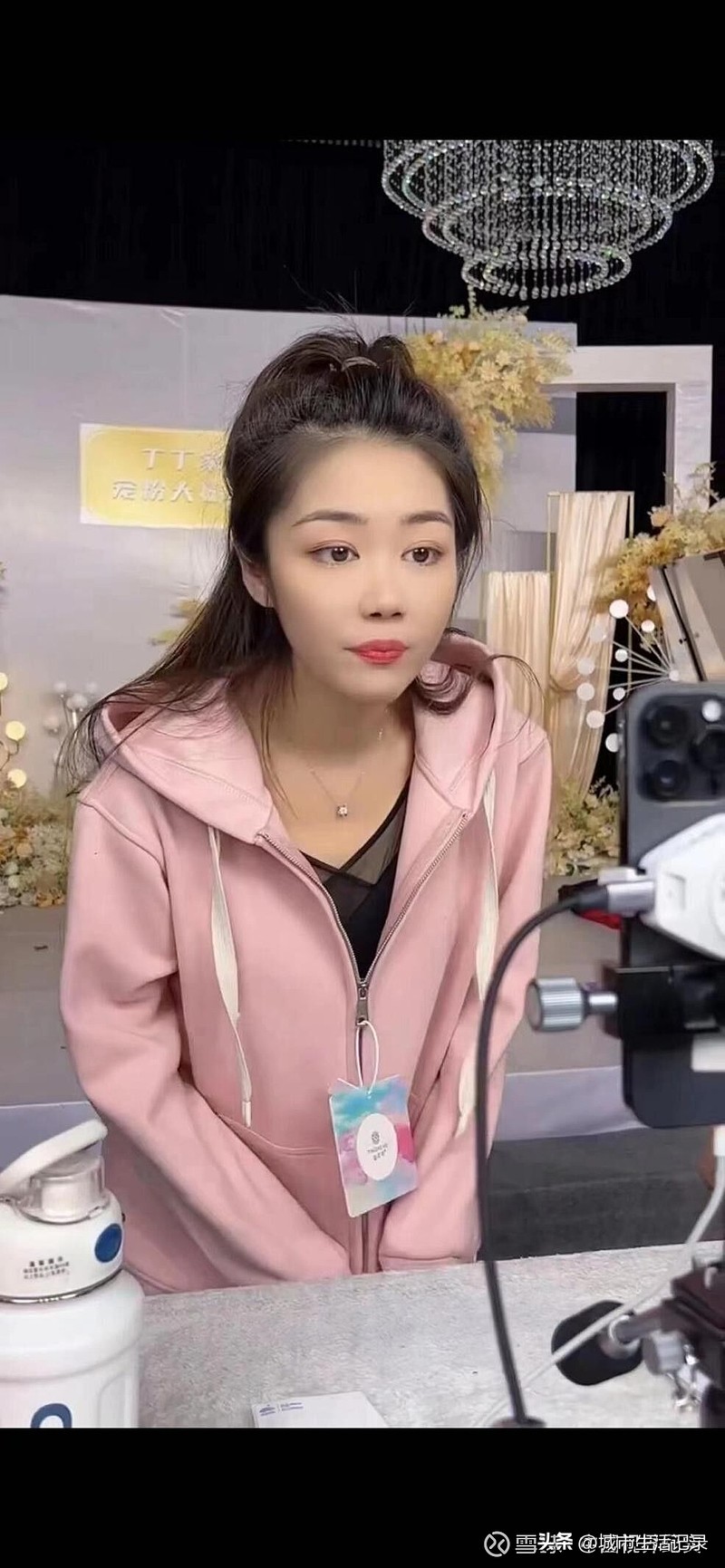 90后服装老板逆袭成“人气主播”,“丁丁家”发家背后的故事