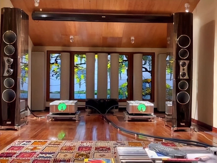 音响女发烧友,女性音响发烧友