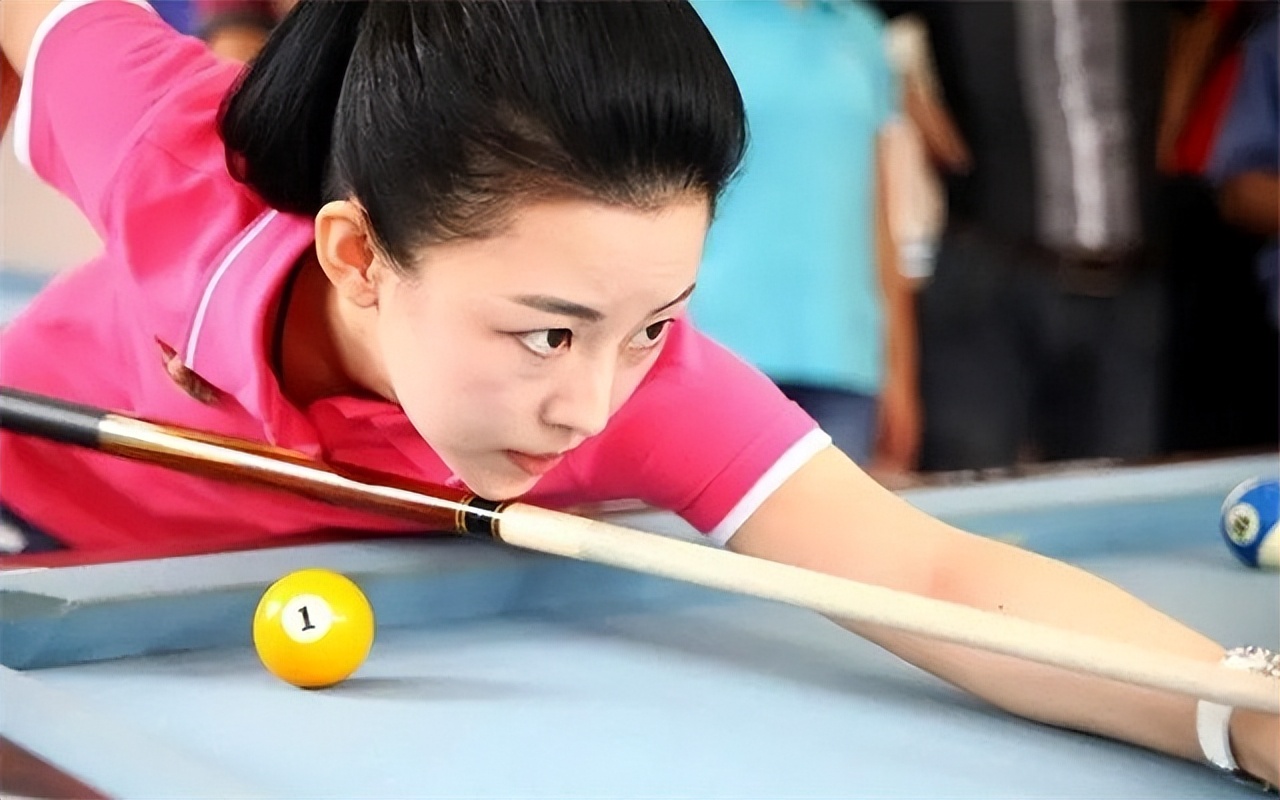 九球天后潘晓婷的年龄,潘晓婷8亿身价