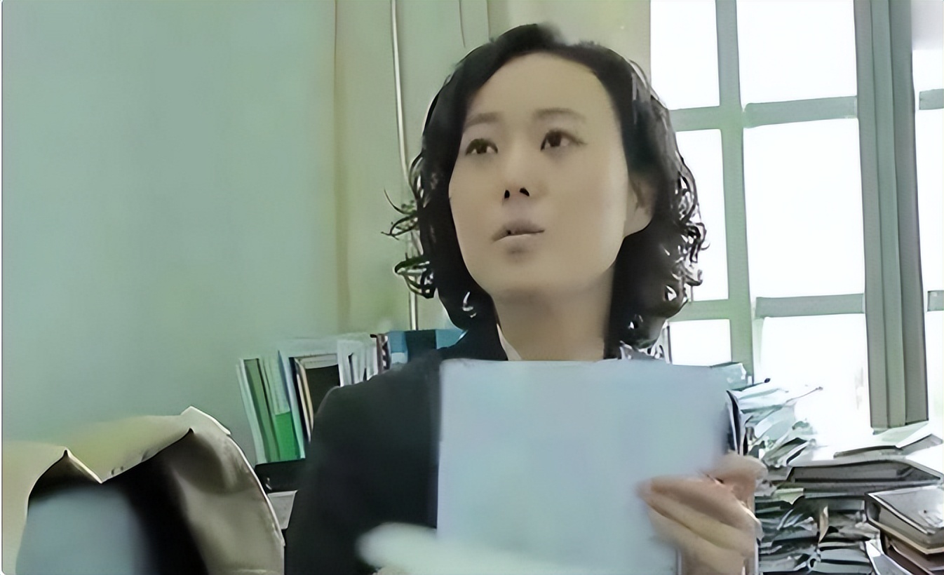 金英丽落网，贪污500万，大搞权色交易，被抓后扬言那是恋爱费用