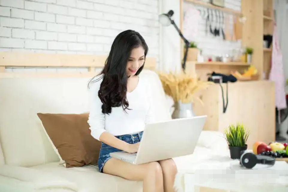 thinkpad笔记本各系列推荐,苹果笔记本和thinkpad