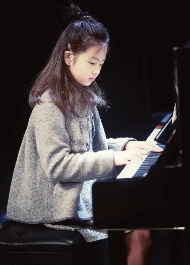 爸爸去哪儿5个男孩现状,爸爸去哪儿十年后变化