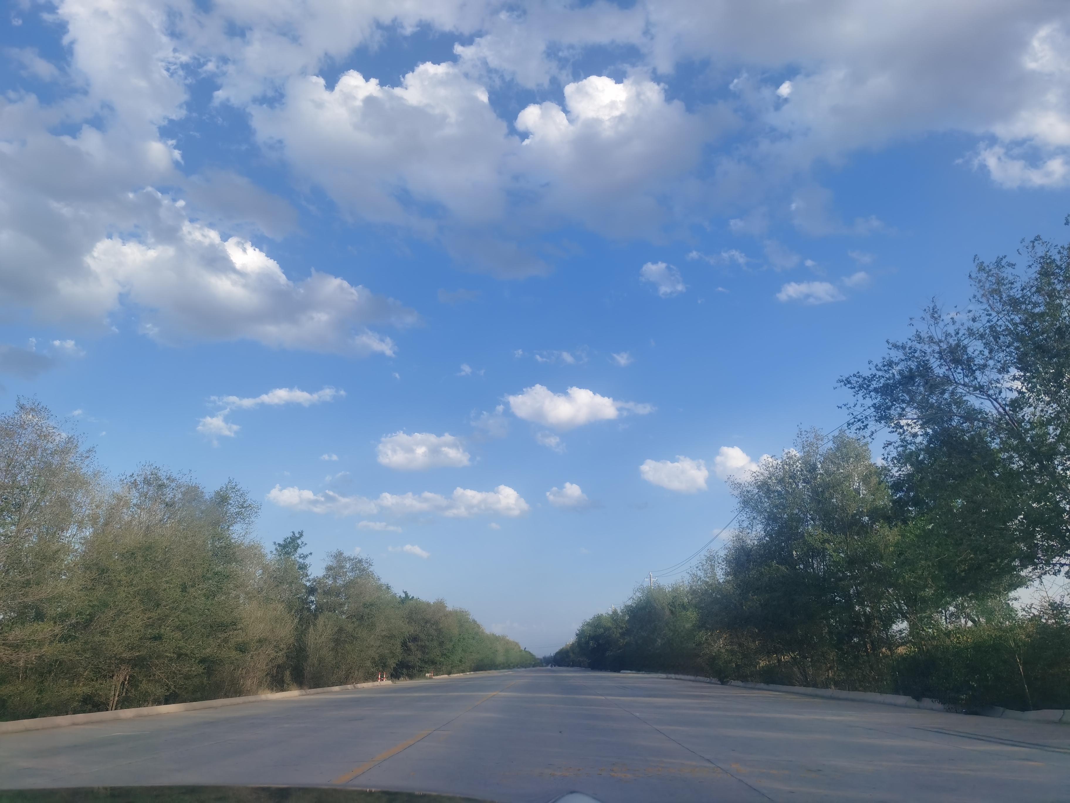 开着欧尚X5去大西北！记录张掖奇幻探索之旅~