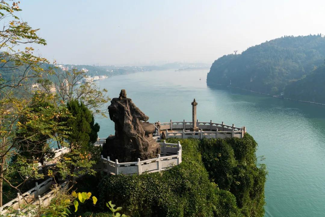 只知道武汉？这才是湖北最安逸的小城，景美物价低，太适合养老了