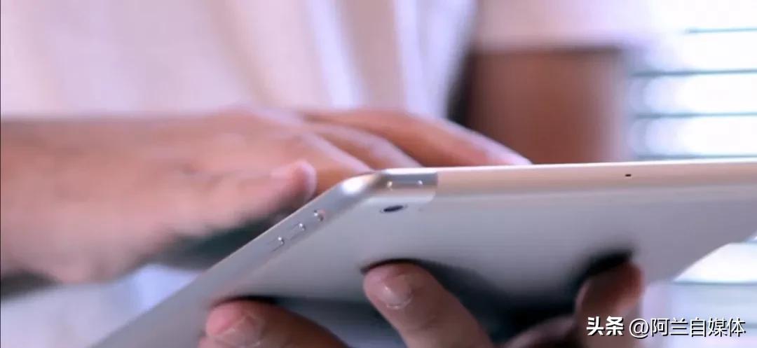 现在形势下买苹果手机合适吗,现在坚持苹果手机的一般是哪类人