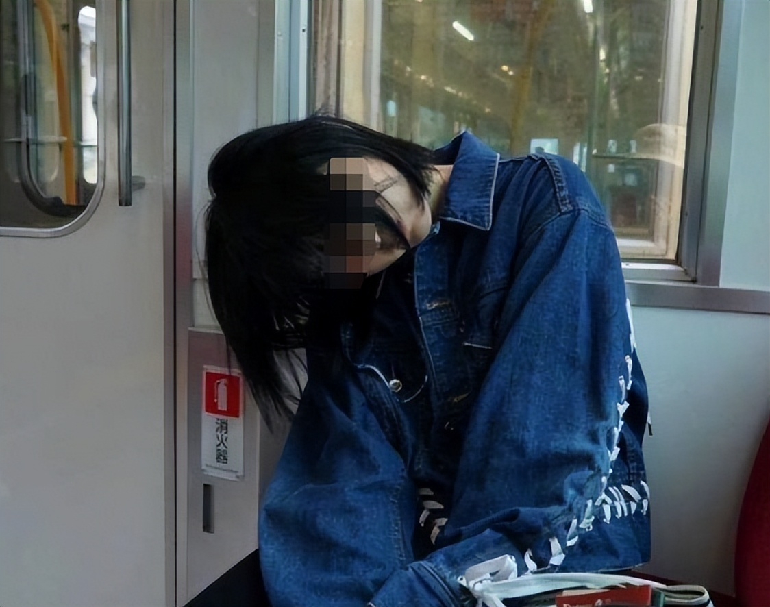 50岁大爷与小女友交往,多次被下药,事后:求放过,实在受不了。