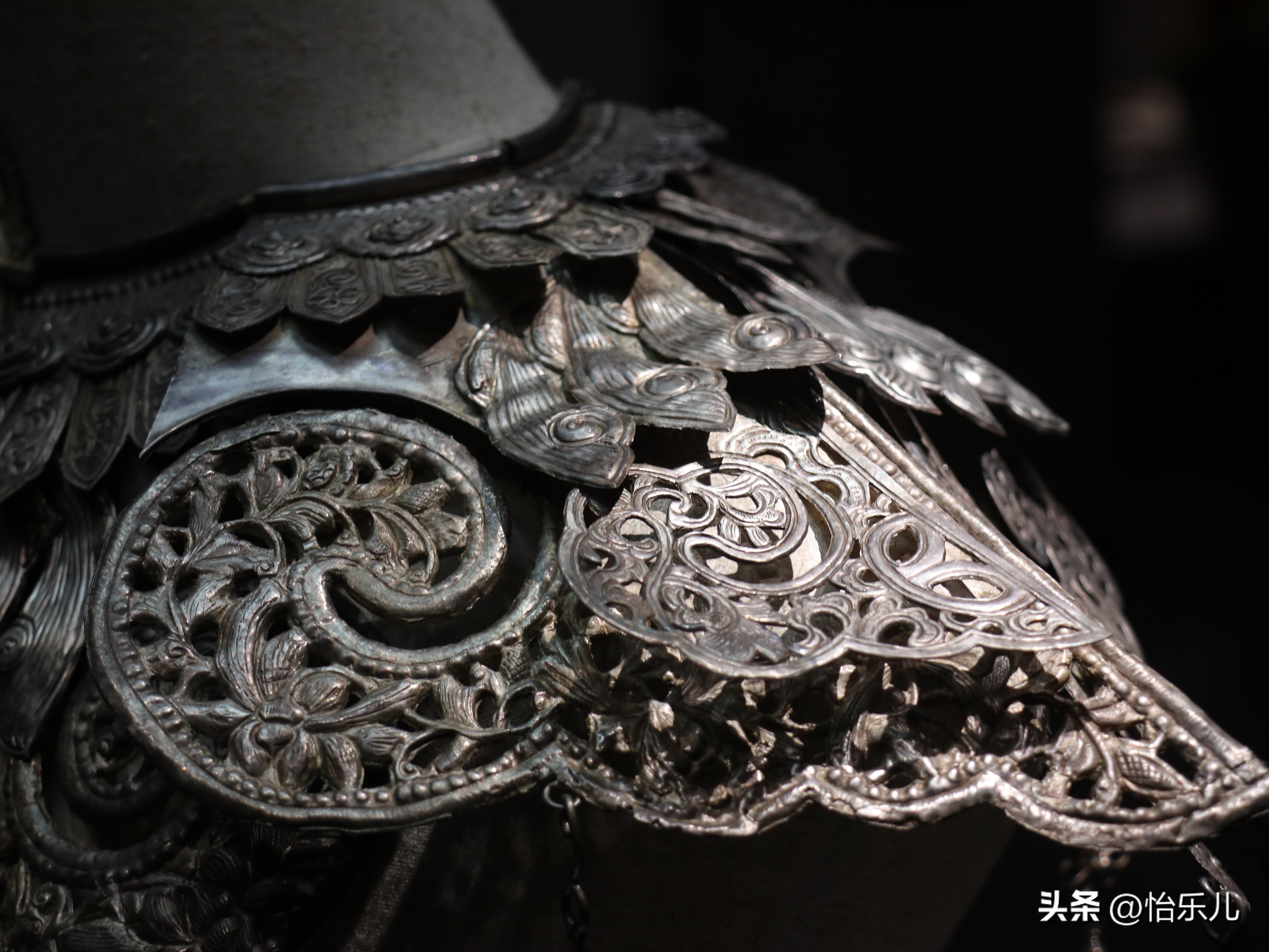 云南最著名的银饰,云南银饰元素