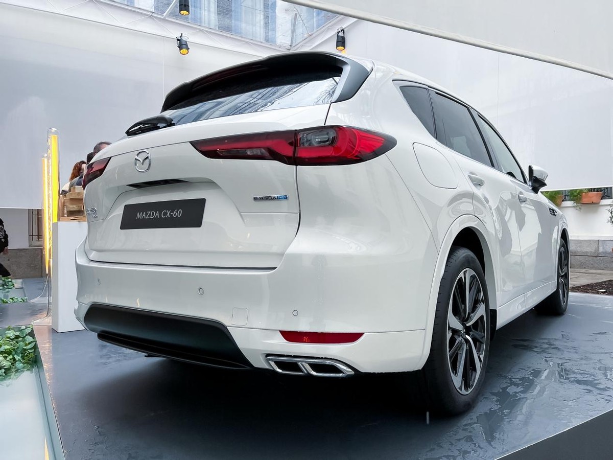2022款马自达CX-60，后驱平台豪华SUV技术解析，50万元卖得动吗？