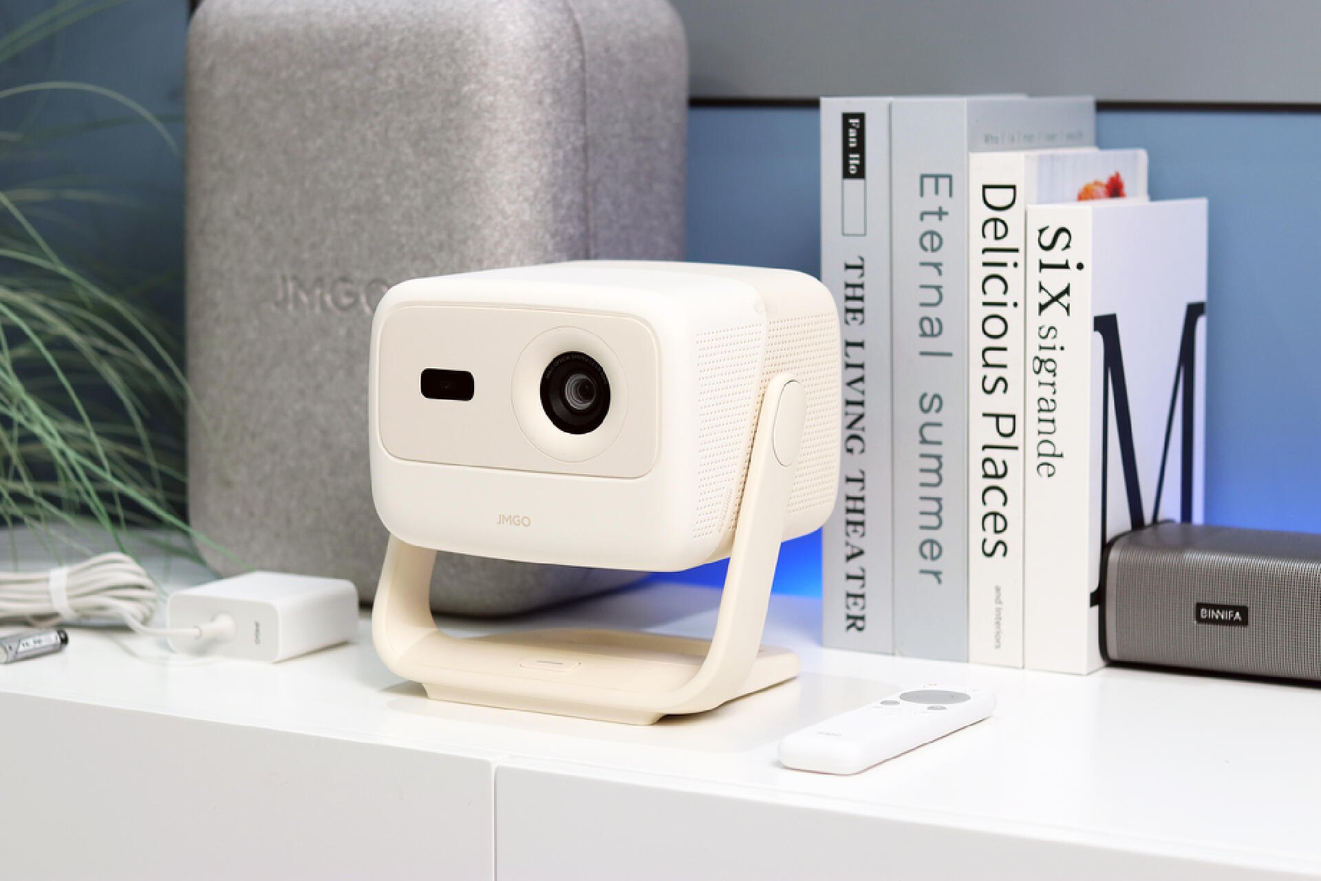 三色激光光源坚果n1,坚果三色激光投影仪o2ultra评测