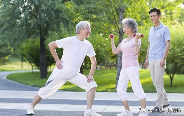 脑梗病人吃叶酸和b12b6起什么作用,老年人预防脑梗如何补充叶酸和b12