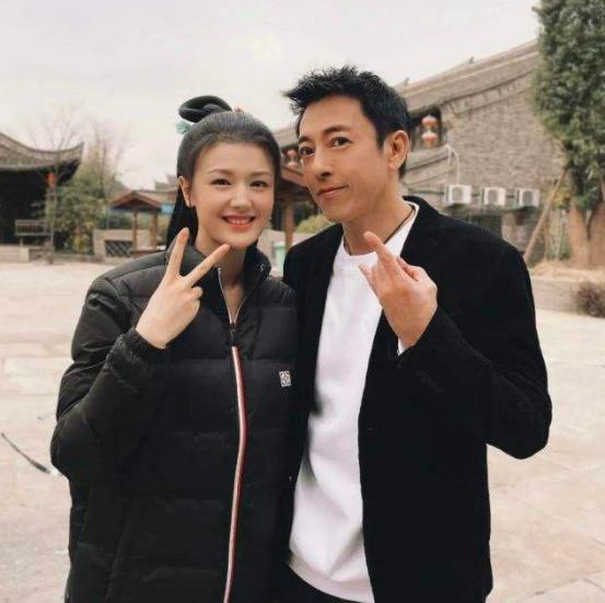 直播间卖假货翻车的有几位明星,香港过气明星直播卖假货