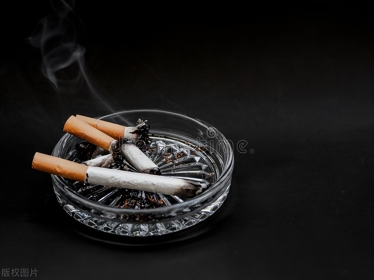 结婚买中华烟事件,朋友结婚拿走两盒中华烟