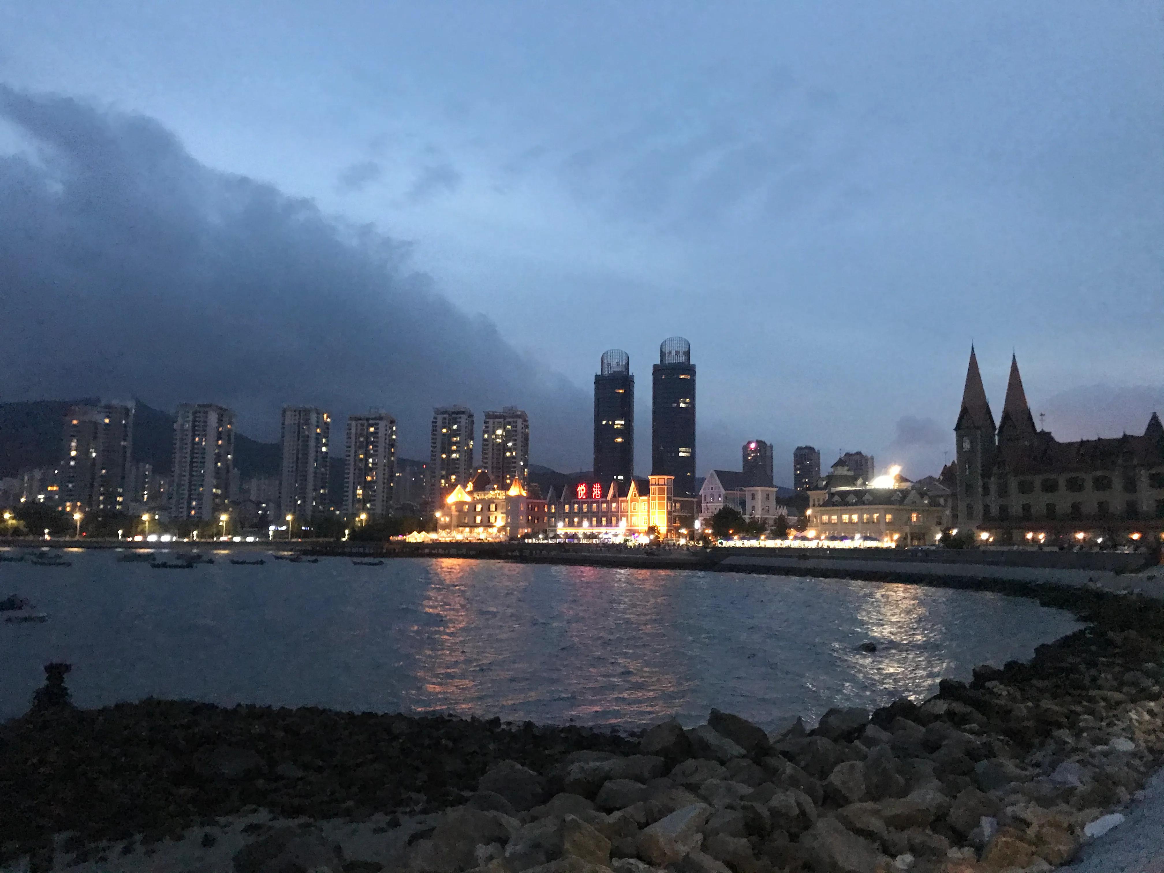 烟台的海水清澈吗,烟台的海和威海的海哪个好