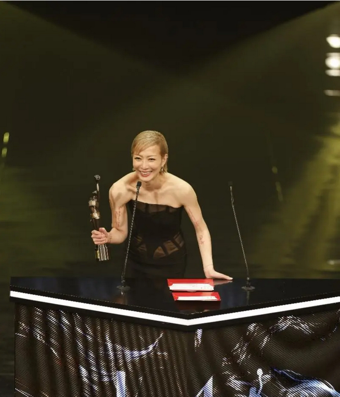 郑秀文许志安解读,郑秀文许志安再度出游修复感情