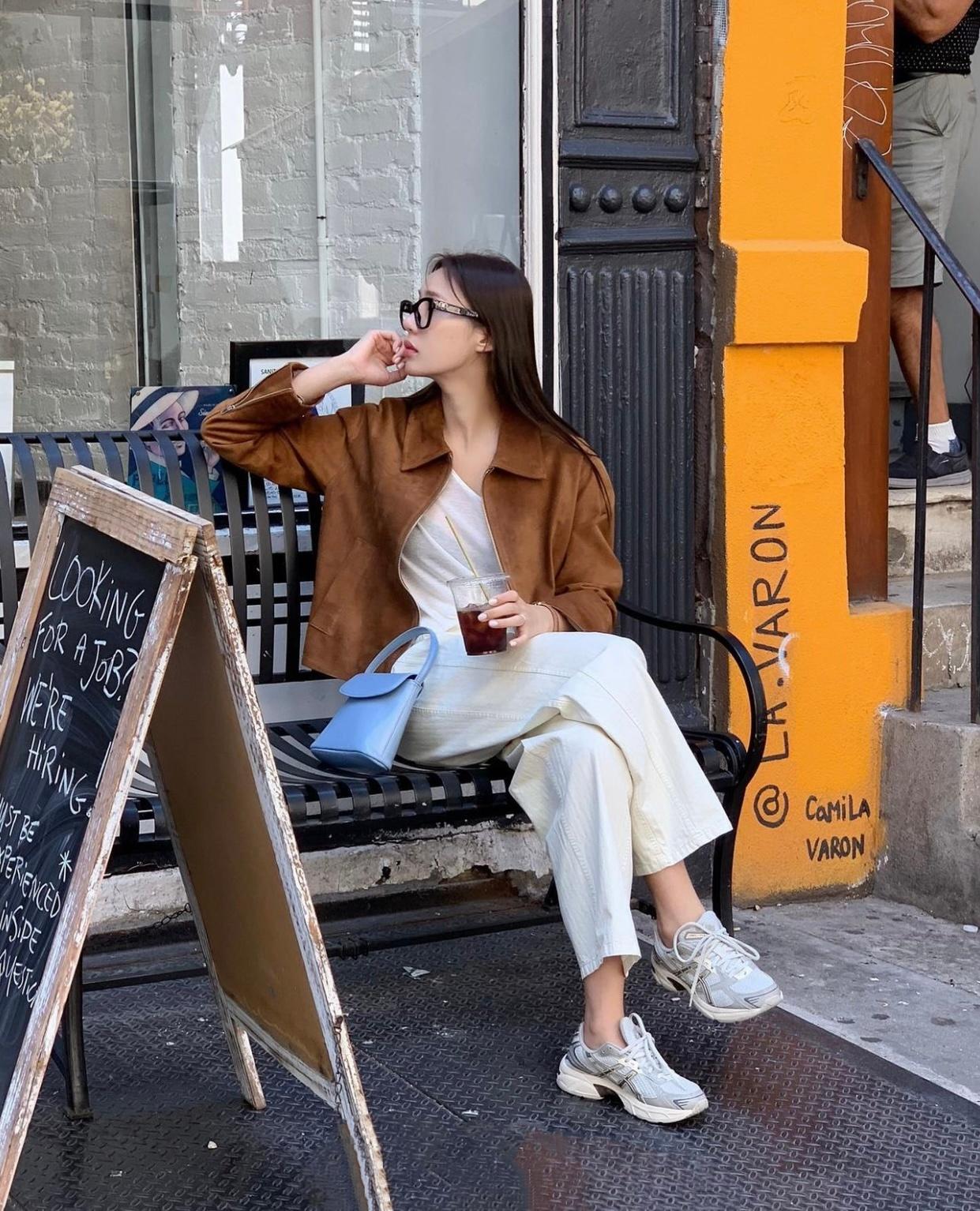 夏天穿起来洋气运动鞋,冬天穿的保暖又舒服运动鞋