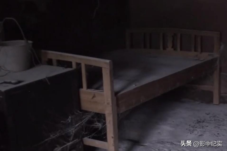 2014年重庆85岁老太惨遭遗弃，冻死在儿子家门口，4名不孝子获刑