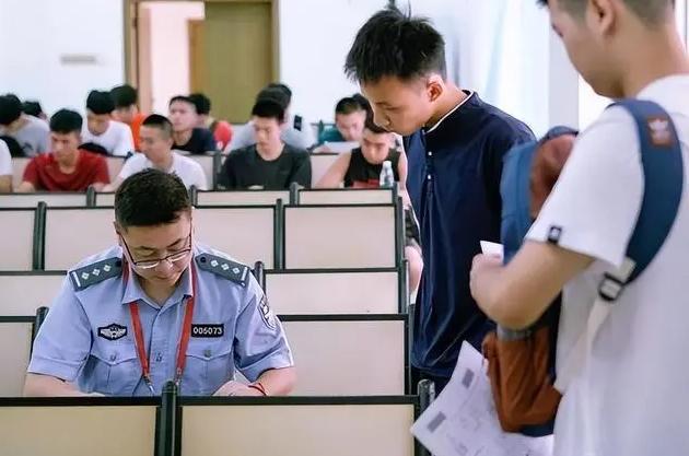 在税务局工作工资高吗,在税务上班工资待遇怎么样