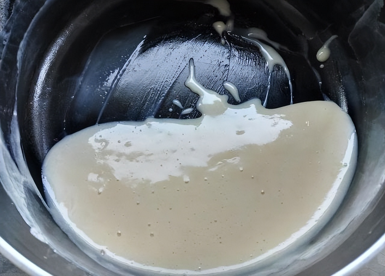 没过期的牛奶分层了还可以喝吗,没过期的牛奶结块了还能喝吗