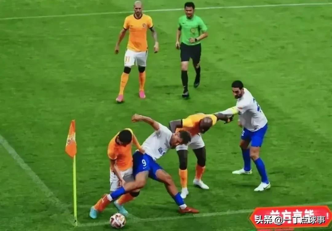 中超名场面搞笑,中超奇景经典片段