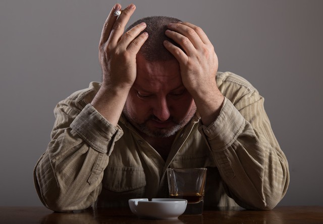 我的不检点闺蜜来避难，不料令男友十分尴尬