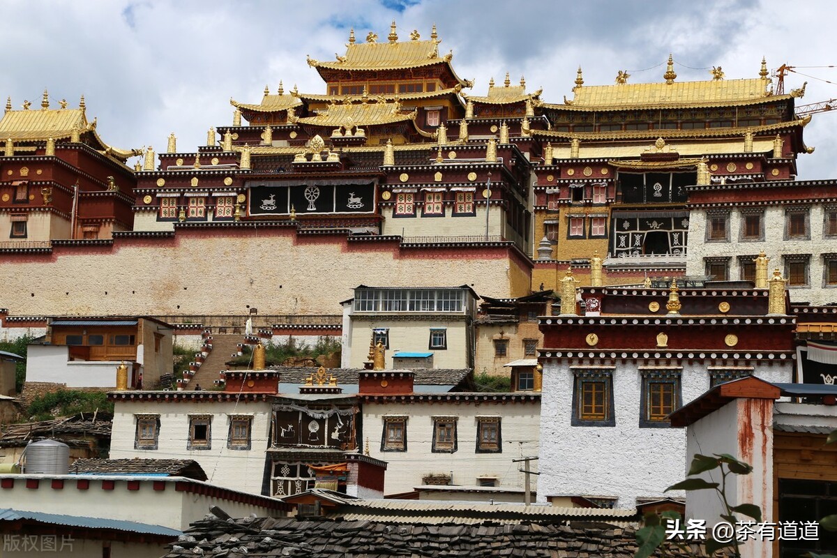 到香格里拉一定要去看梅里雪山,到香格里拉玩什么