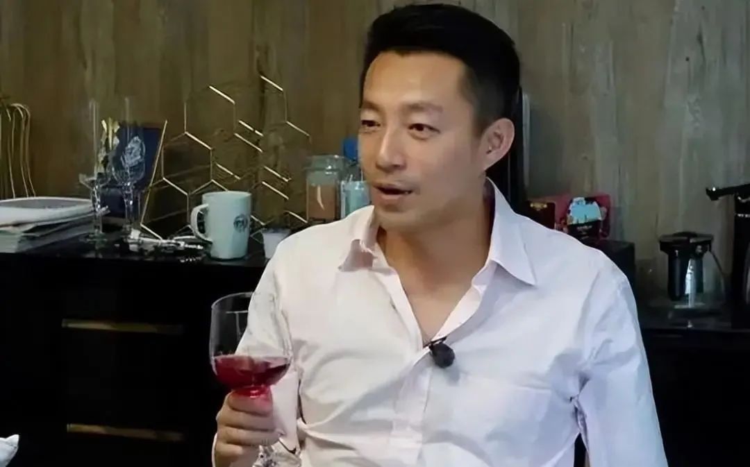 汪小菲和张颖颖相处多久就分开了,汪小菲曝光与张颖颖约会照