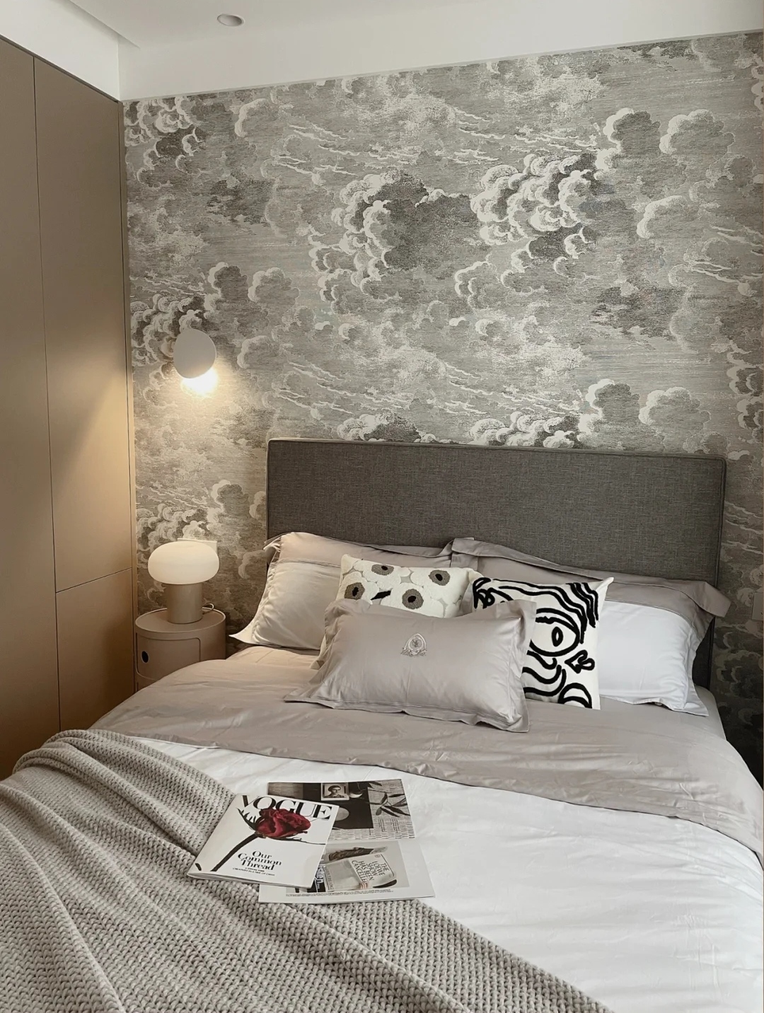 发现一户装修很精致的现代轻奢风,发现一户比较独特的中式风装修