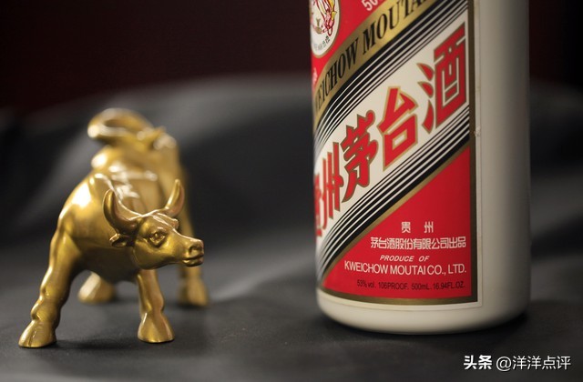 河南小伙随礼3000喝光整瓶茅台,酒席喝茅台事件