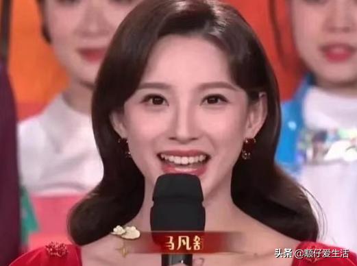 马凡舒参加主持人大赛视频,马凡舒从模特走向春晚