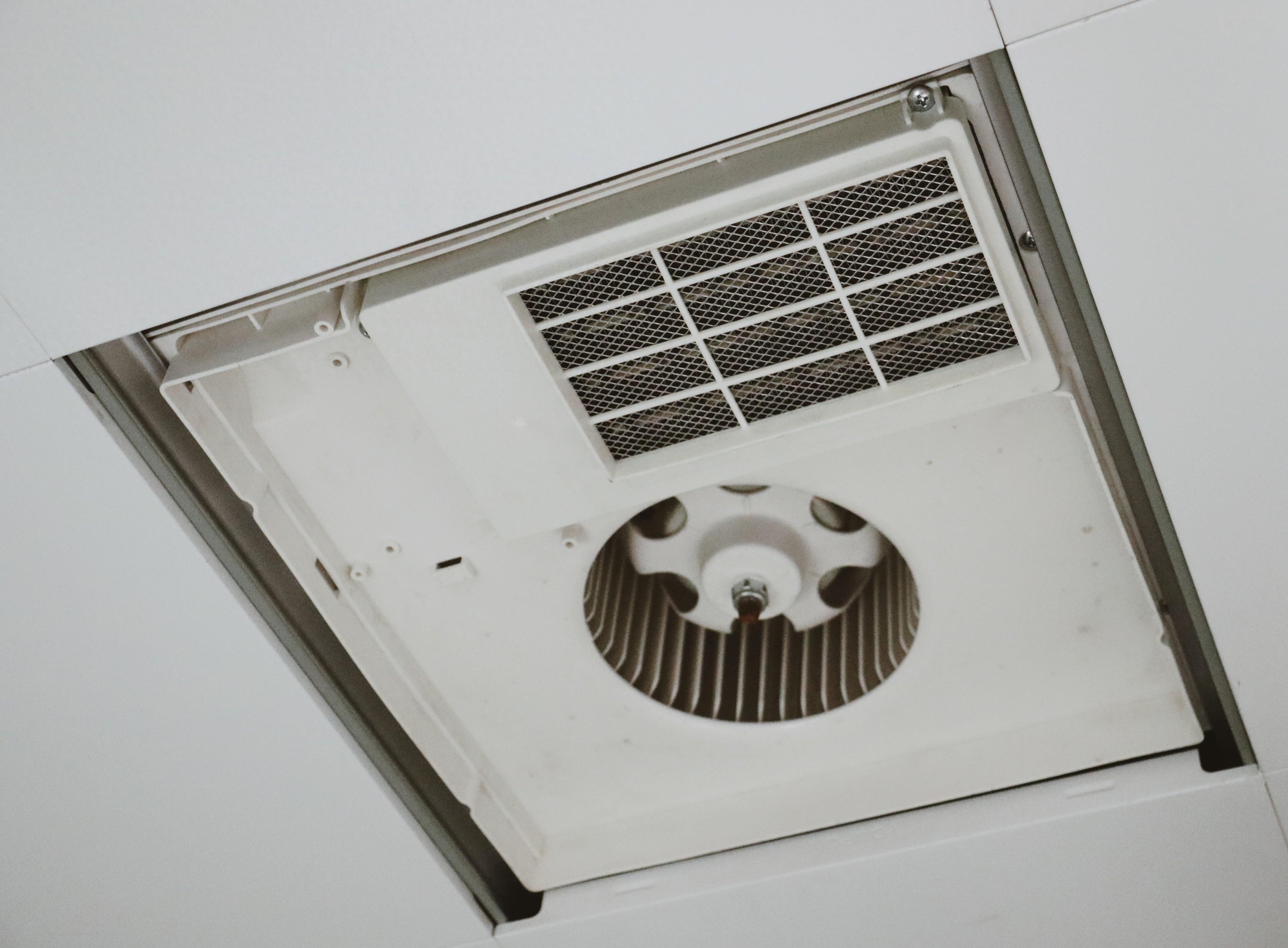 升级版光暖浴霸,升级版的浴霸取暖灯有什么区别