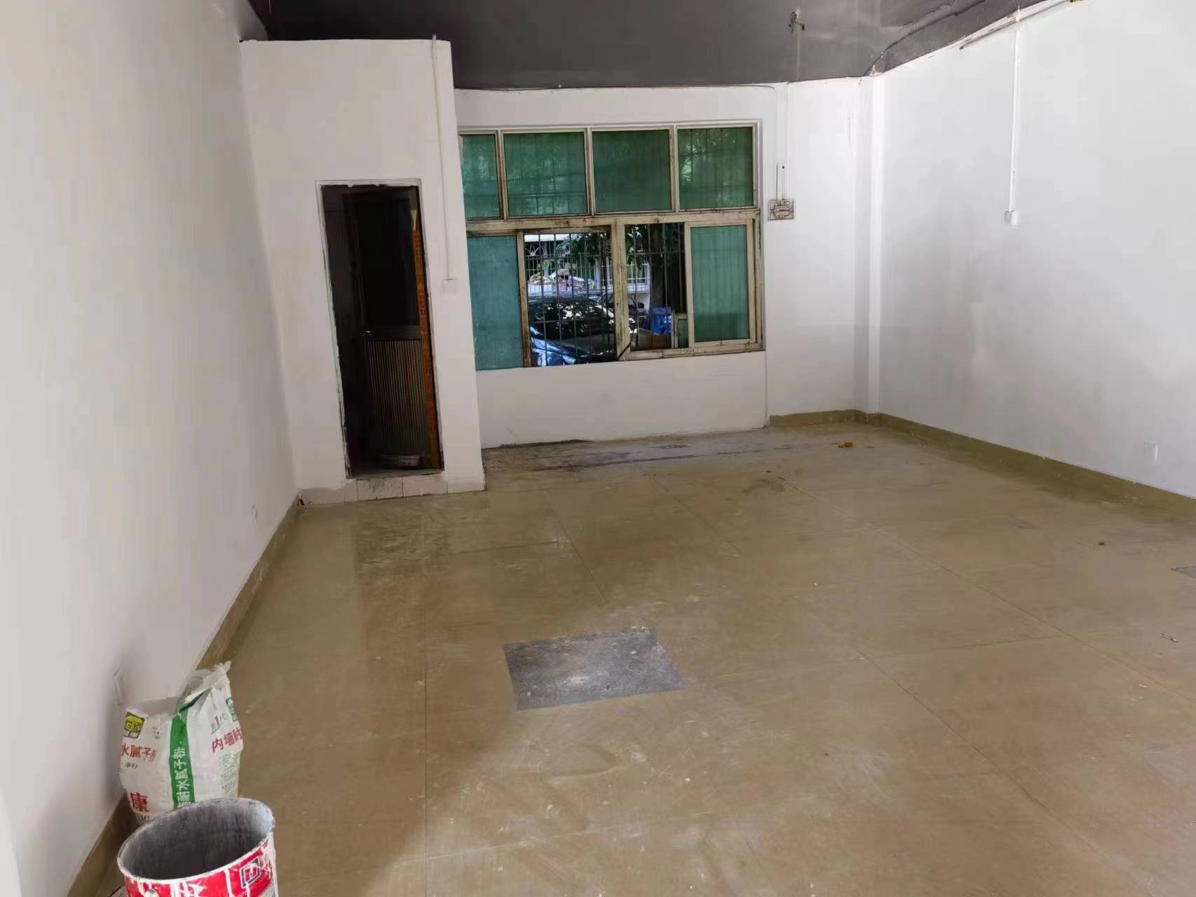 海口龙华路店铺出租,海口市龙华路万国中央