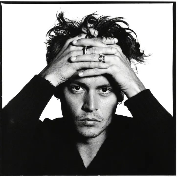 那位曾靓绝时尚圈、串起欧洲上流社会的超模为何落魄至此……