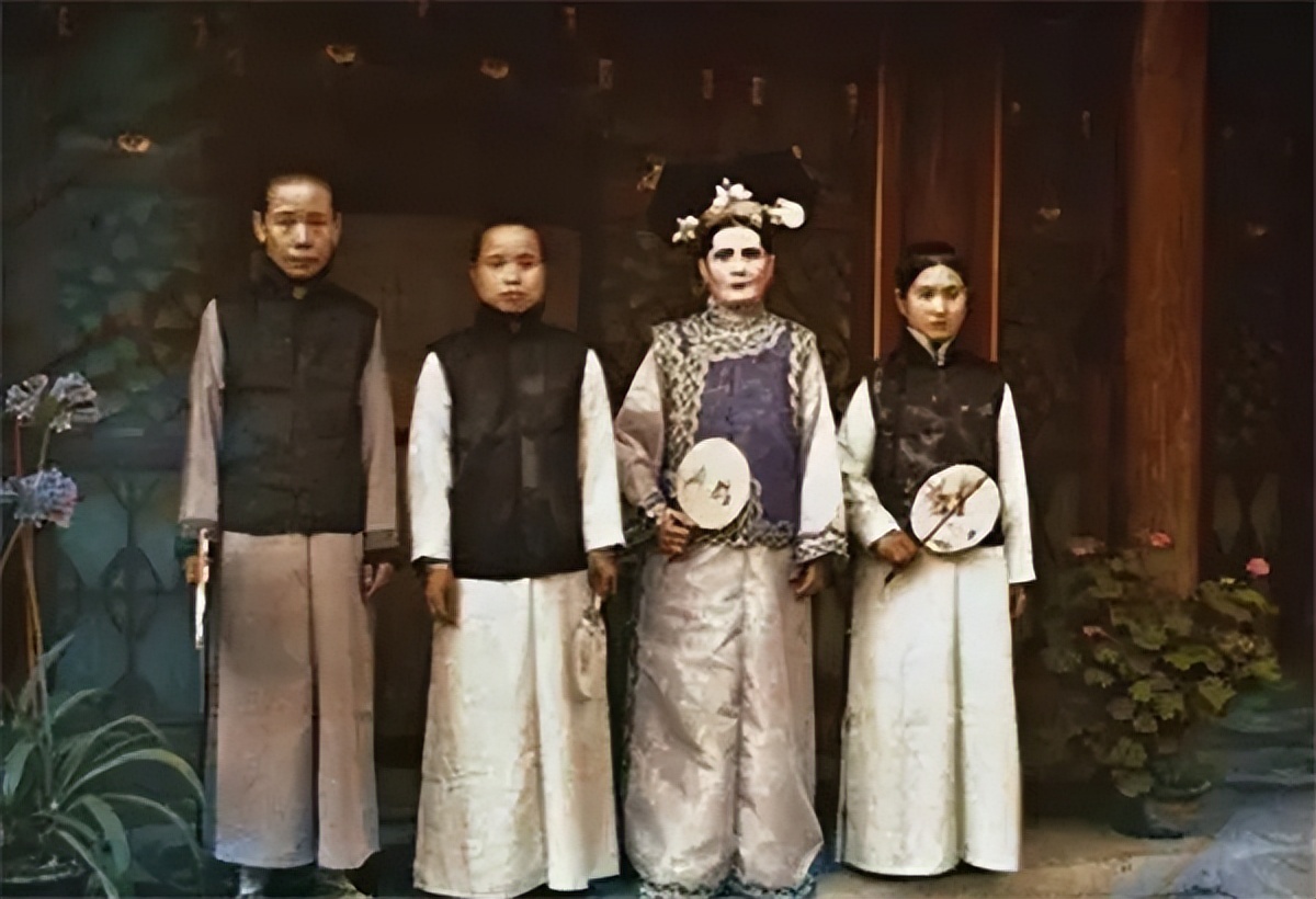 法国博物馆展出一组晚清老照片,欧洲博物馆展出一组清朝彩照