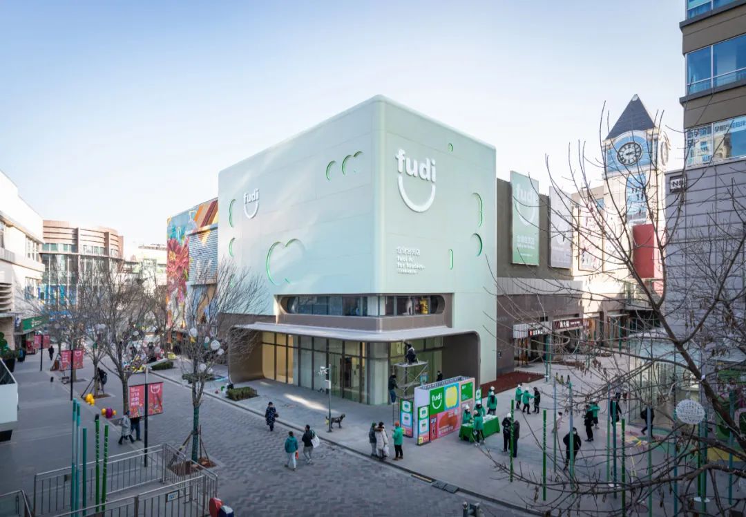 负面缠身的美国山姆大叔，狠狠拿捏了国内中产？